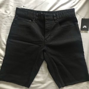 Men's Nike SB Stretch Shorts Size 32
